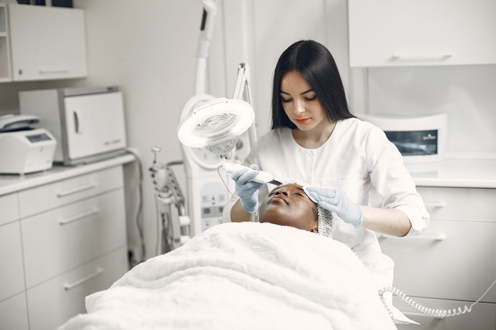 Facial aesthetic treatment at GP aesthetics clinic Dubai