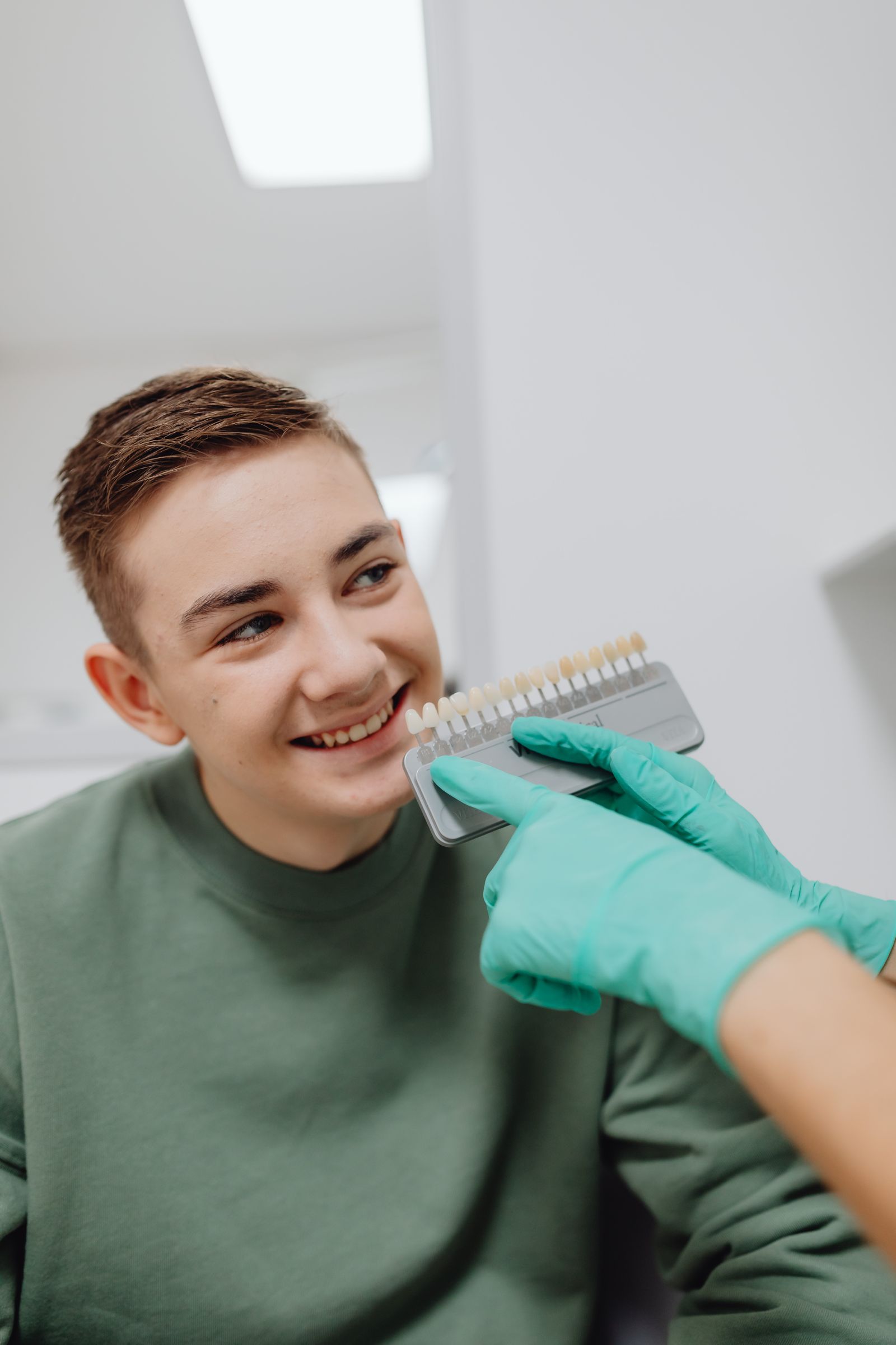 Cosmetic dentistry shade matching for smile makeover Dubai